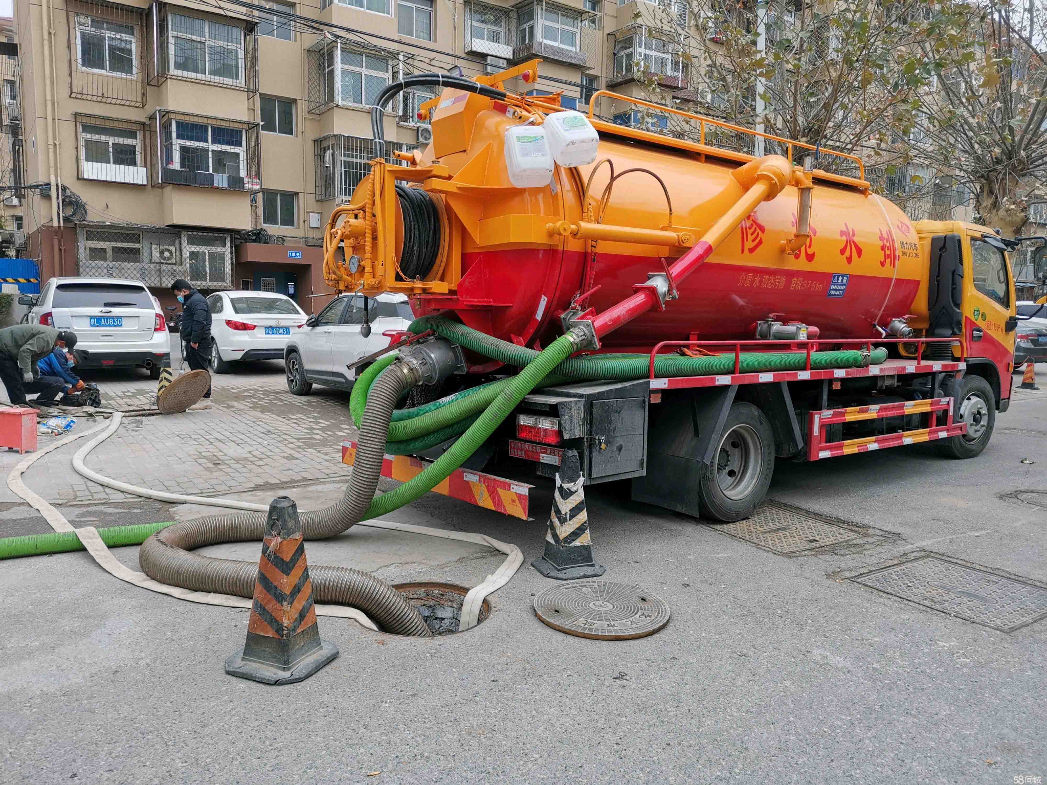 岳塘抽粪吸污