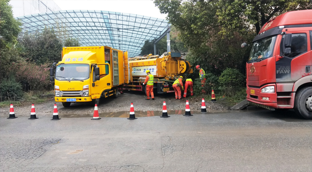 岳塘成区雨污水管网“四位一体”检测疏通项目